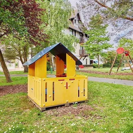 2 Pieces, Rez De Jardin Et Terrasse Ντοβίλ