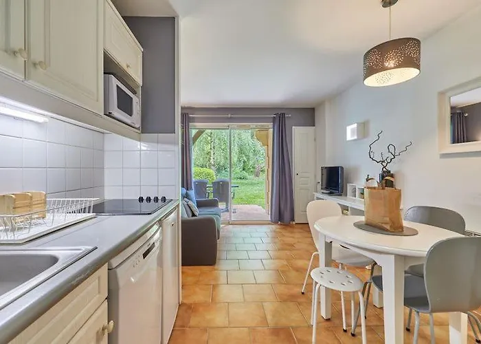 2 Pieces, Rez De Jardin Et Terrasse Apartment *