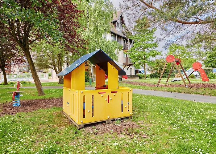 2 Pieces, Rez De Jardin Et Terrasse Deauville